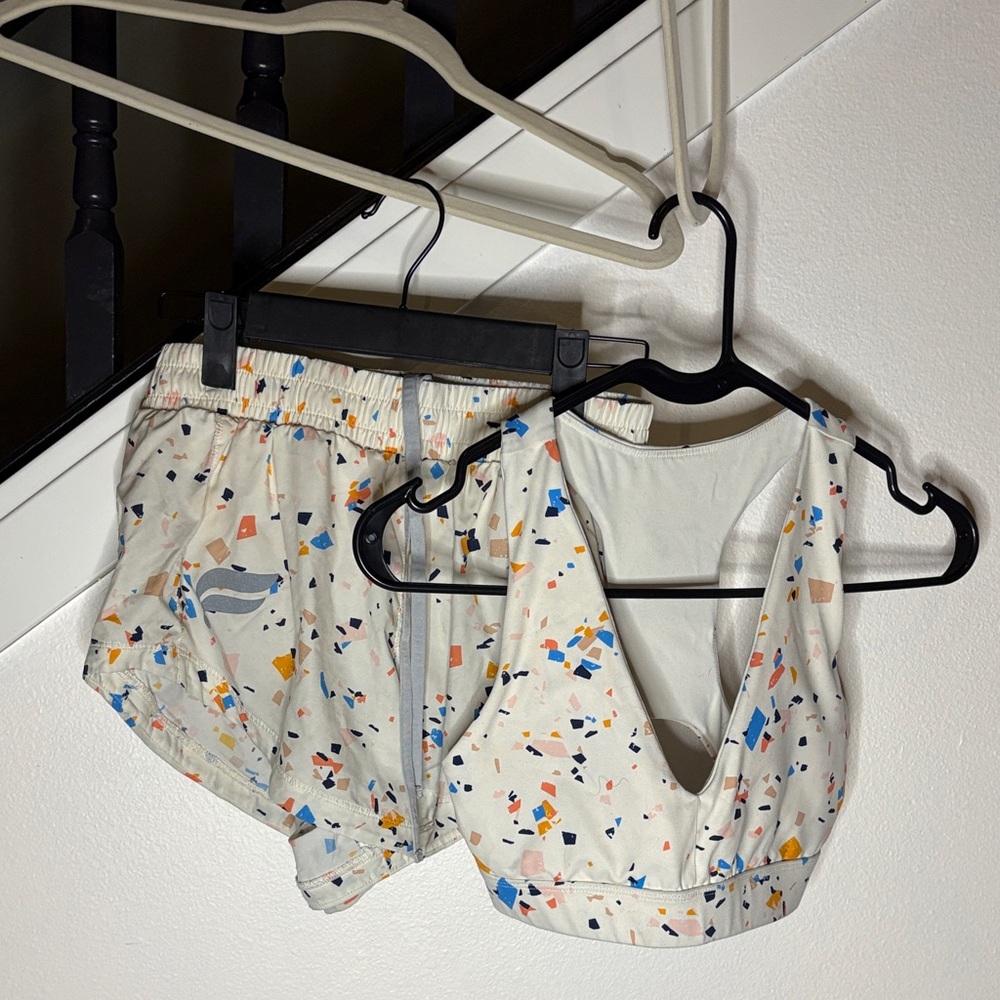 Fabletics Speckled Patterned Workout Set - image 1